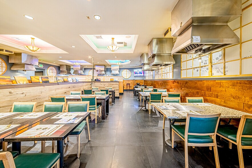 More Photos Of 3680 W 6th St, Los Angeles Restaurant For Sale