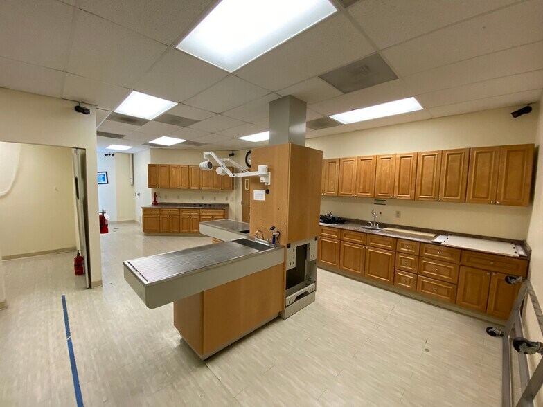 More Photos Of 820 Willow St, San Jose Unknown For Lease