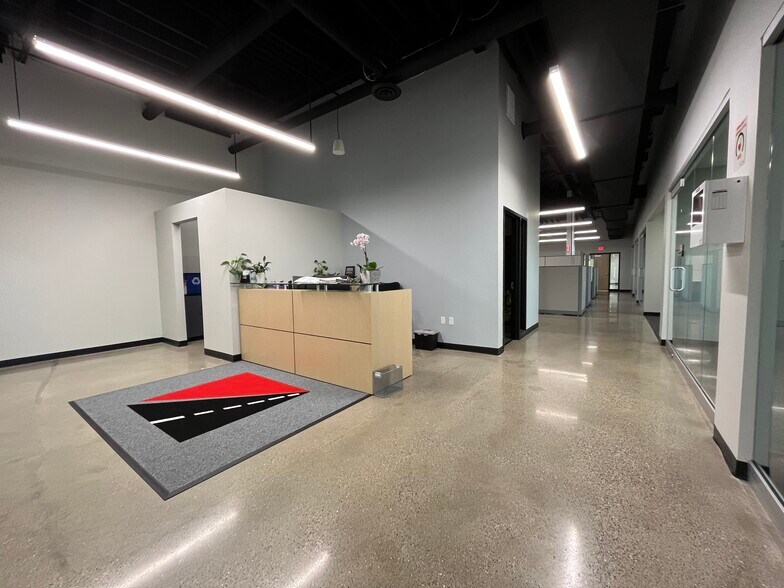 More Photos Of 11 Interstate Dr, West Springfield Office For Lease