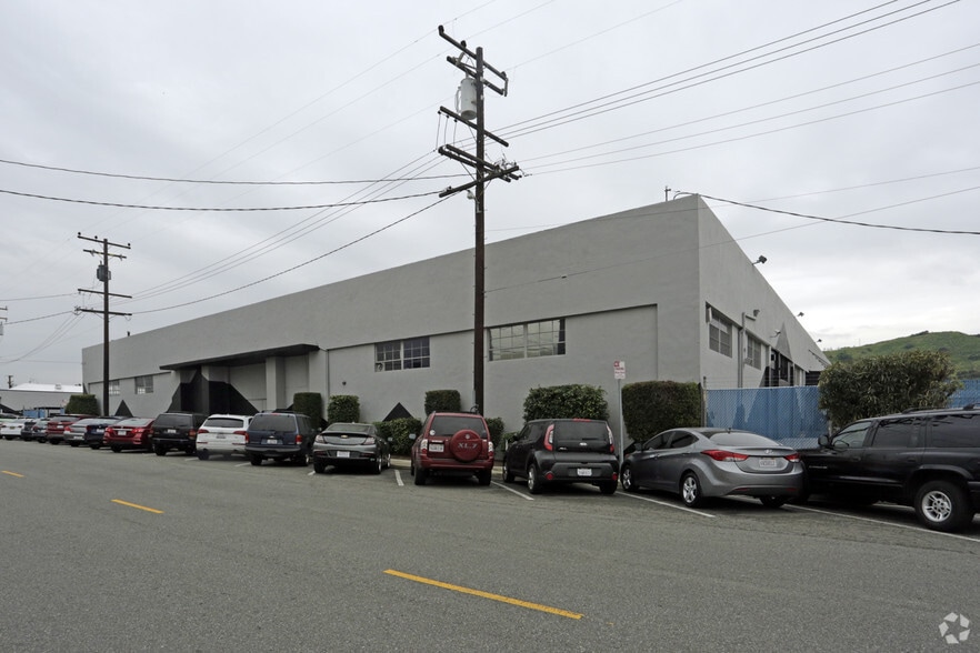 More Photos Of 8476 Steller Dr, Culver City Industrial For Lease