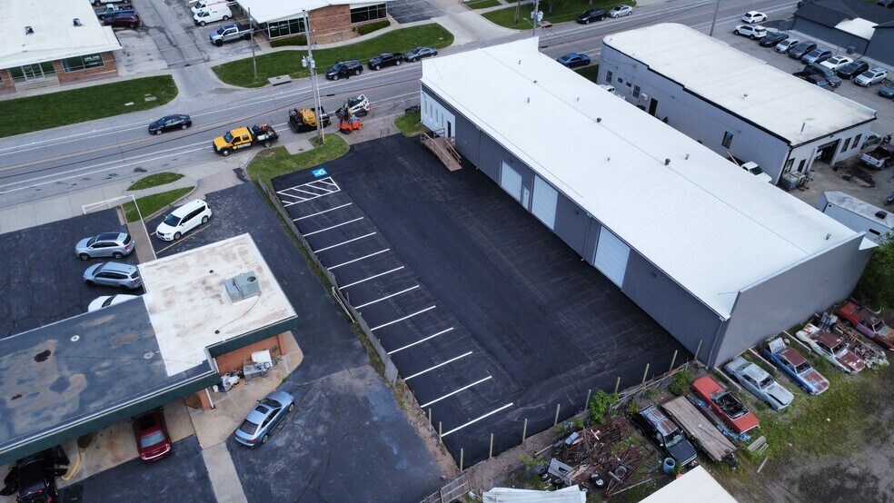 Primary Photo Of 415 S Kansas Ave, Olathe Warehouse For Lease