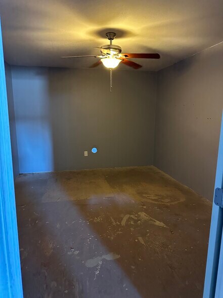 More Photos Of 1711 E Colton Ave, Redlands Unknown For Lease