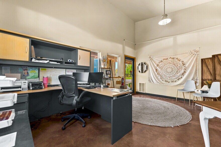 More Photos Of 911 19th Ave, Oroville Freestanding For Sale