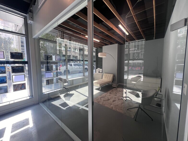 More Photos Of 1725 I St NW, Washington Office For Lease
