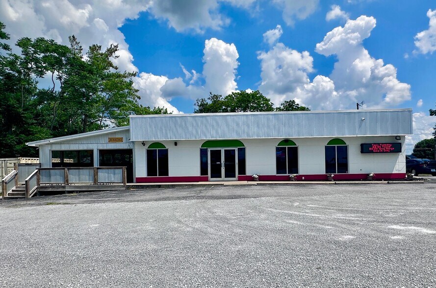 More Photos Of 3350 Lake Jericho Rd, Smithfield Restaurant For Lease
