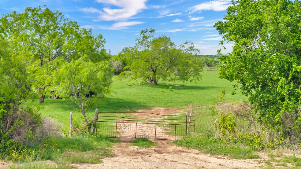 More Photos Of 8200 County Road 200, Burnet Land For Sale