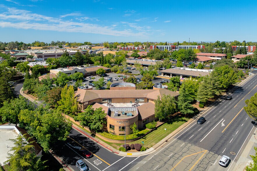 More Photos Of 11985 Heritage Oak Pl, Auburn Office For Lease