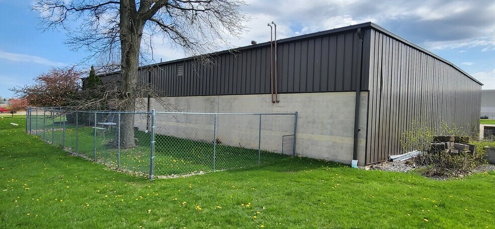 More Photos Of 2848 Interstate Pky, Brunswick Warehouse For Sale