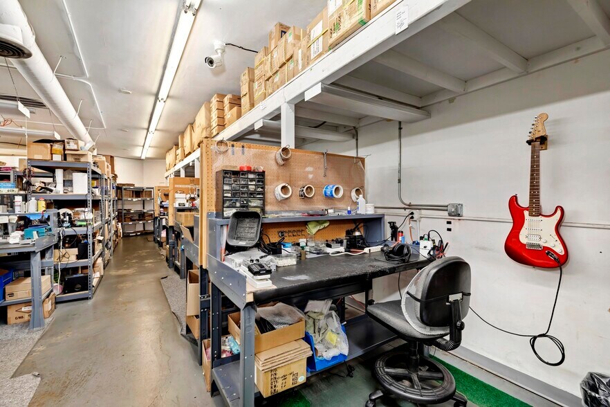 More Photos Of 11018 Washington Blvd, Culver City Storefront For Sale