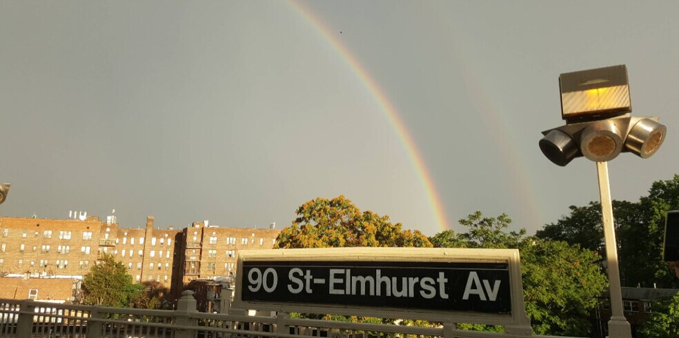 More Photos Of 8822 Roosevelt Ave, Jackson Heights Specialty For Lease