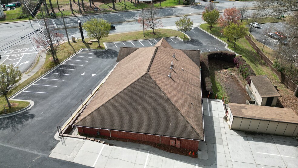 More Photos Of 3288 Chamblee Tucker Rd, Atlanta Healthcare For Sale