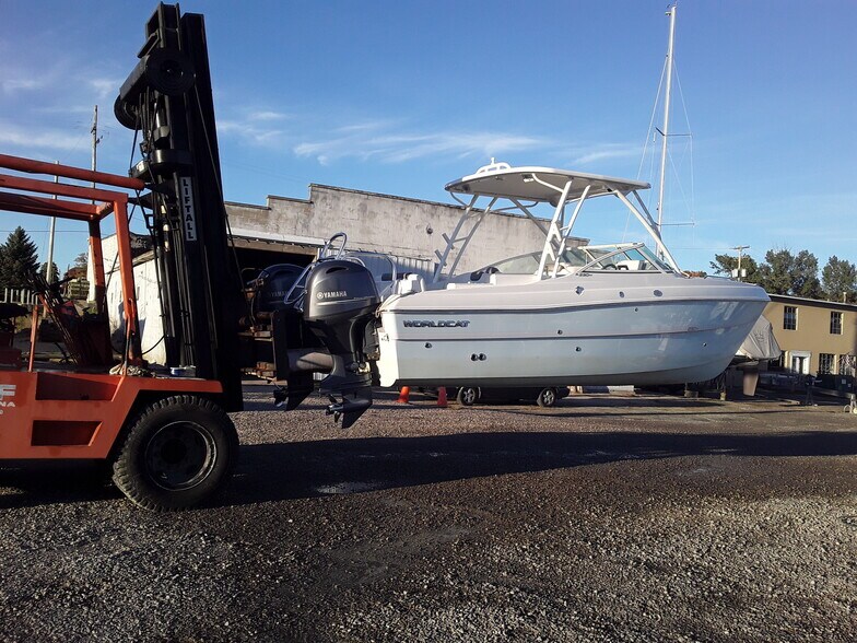More Photos Of 800 S Washington Ave, Ludington Marina For Sale