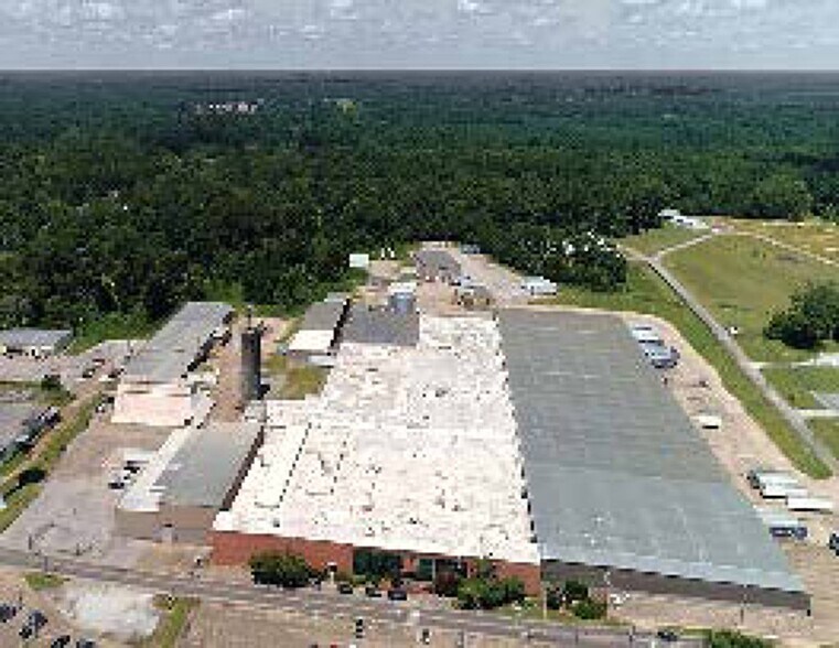 More Photos Of 133 Scanlan St, Newton Distribution For Sale