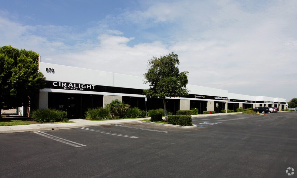 More Photos Of 650 E Parkridge Ave, Corona Unknown For Lease