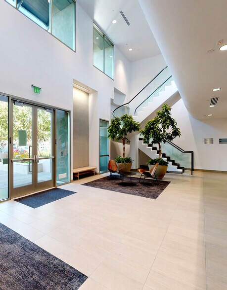 More Photos Of 2901 Tasman Dr, Santa Clara Loft Creative Space For Lease