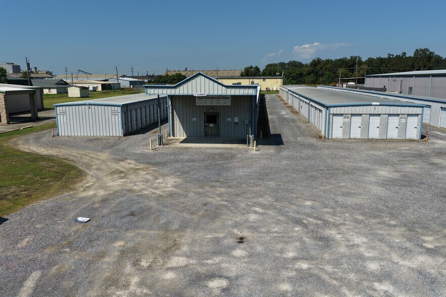 More Photos Of 2219 LA-3185, Thibodaux Specialty For Sale