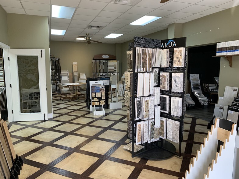 More Photos Of 32379 Broadway St, Sebring Storefront For Sale