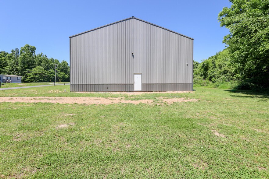 Primary Photo Of 240 Ball Park Loop, Ledbetter Flex For Sale