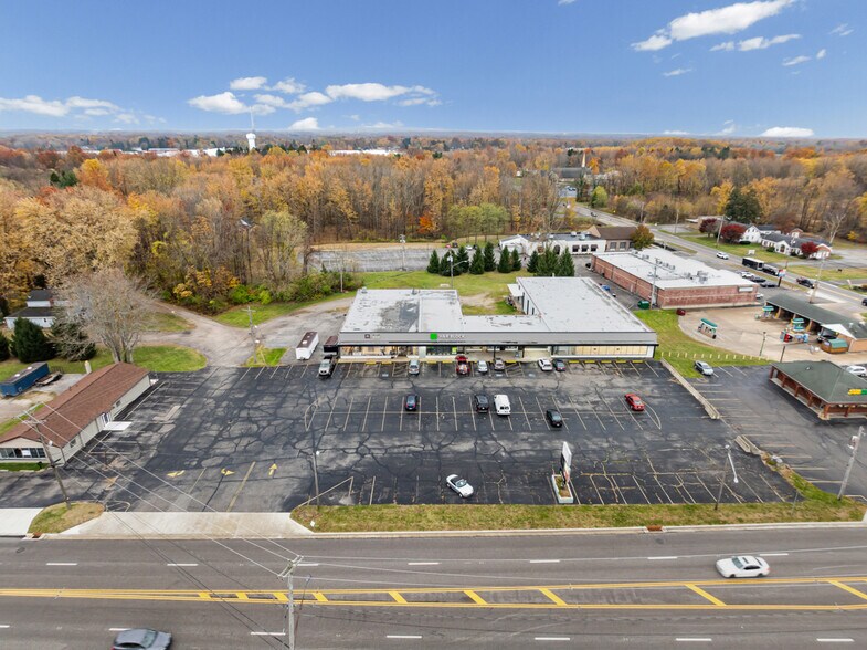 More Photos Of 6704-6720 N Ridge Rd, Madison General Retail For Sale