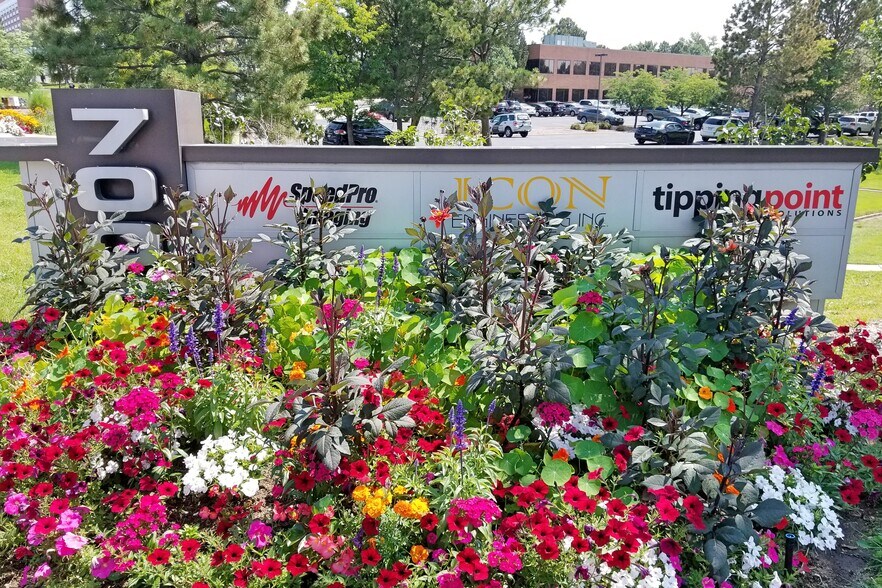 More Photos Of 7000 S Yosemite St, Centennial Office For Sale