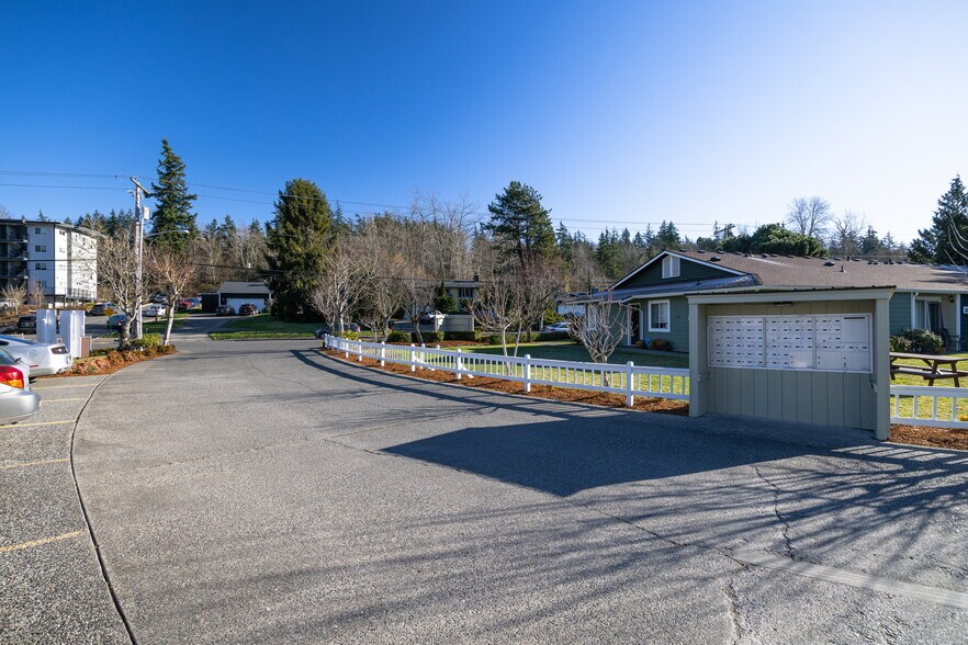 More Photos Of 820 32nd St, Bellingham Apartments For Sale