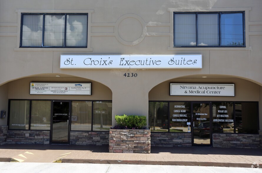 More Photos Of 4205 S Macdill Ave, Tampa Unknown For Lease