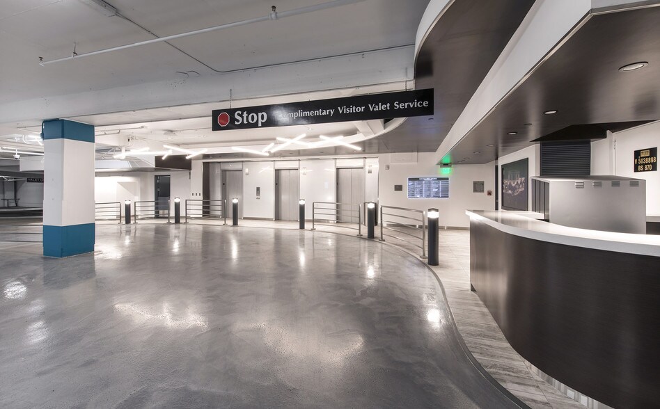 More Photos Of 9440 Santa Monica Blvd, Beverly Hills Office For Lease