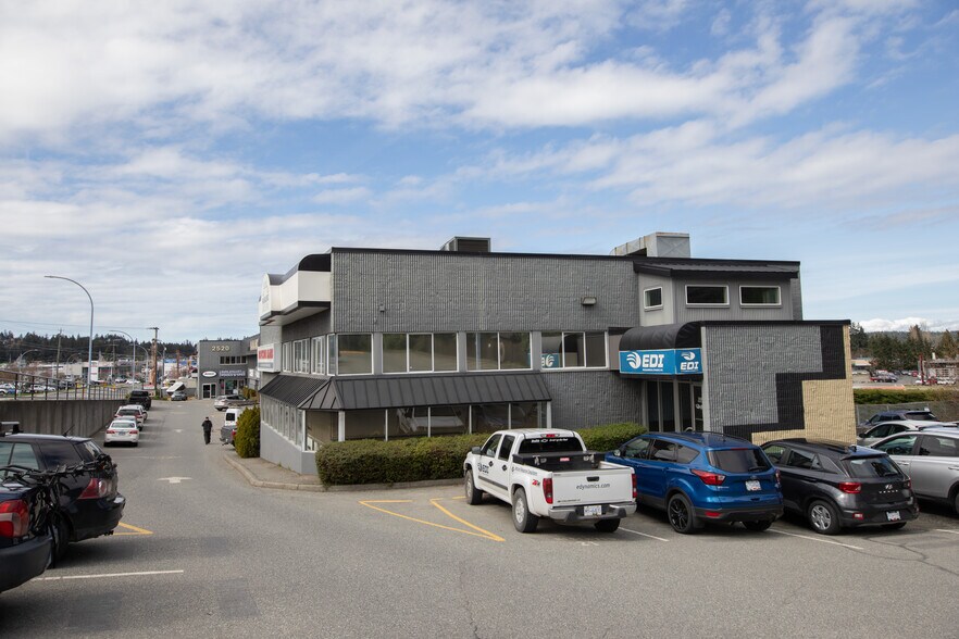 More Photos Of 2520 Bowen Rd, Nanaimo Industrial For Lease