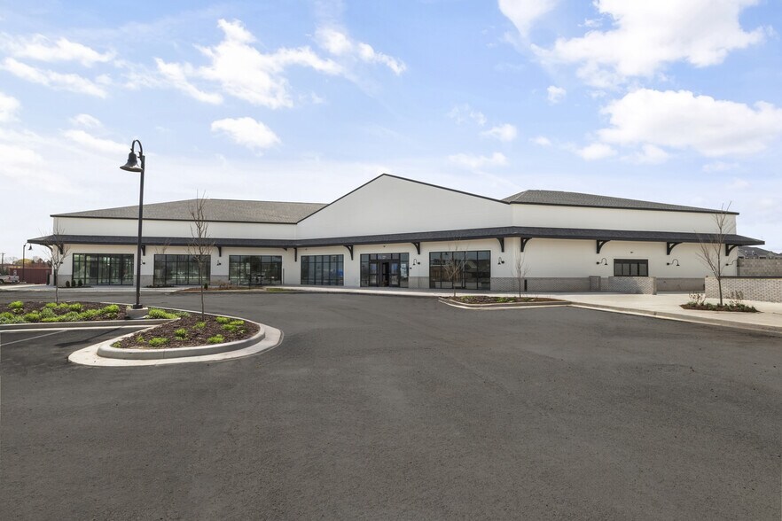 More Photos Of 15966 Spring Mill Rd, Westfield Unknown For Lease