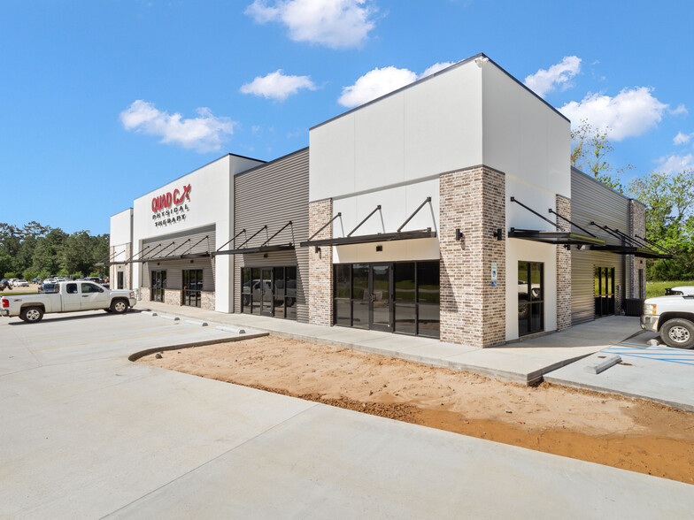 Primary Photo Of 9058 Shreveport Hwy, Leesville Storefront For Lease