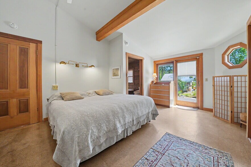 More Photos Of 21376 Consolation St, Volcano Specialty For Sale