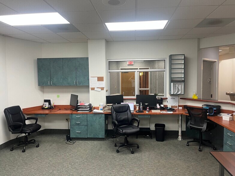 More Photos Of 725 Highland Oaks Dr, Winston-Salem Medical For Lease