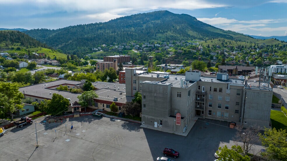 More Photos Of 25 Ewing St, Helena Medical For Sale