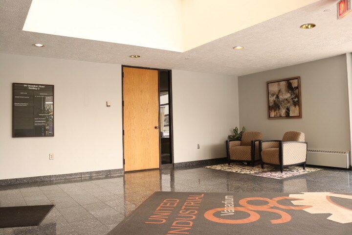 More Photos Of 98 Vanadium Rd, Bridgeville Flex For Lease