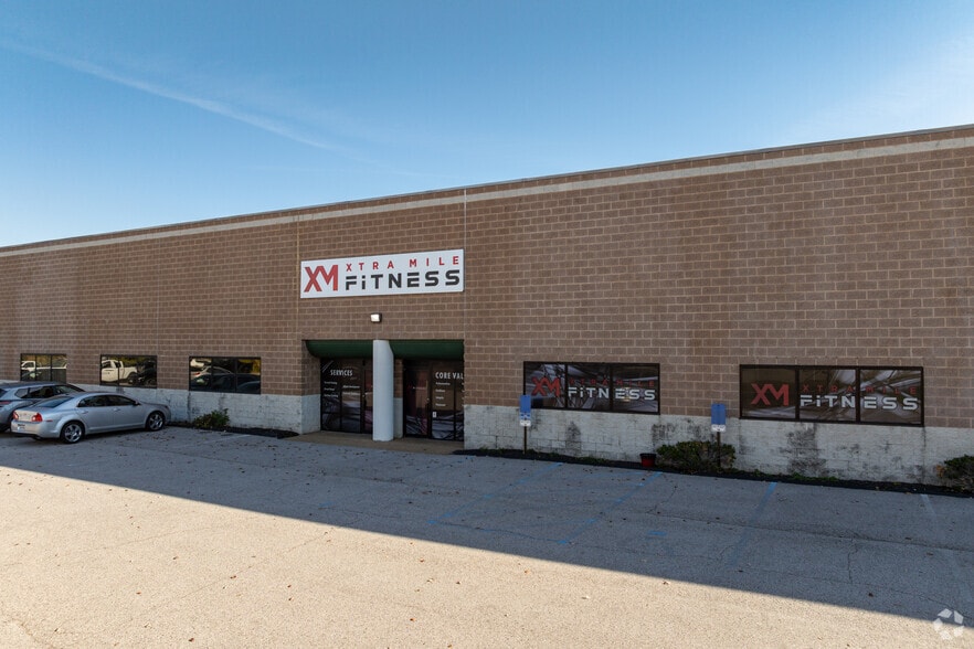 More Photos Of 1111 Horan Dr, Fenton Warehouse For Lease