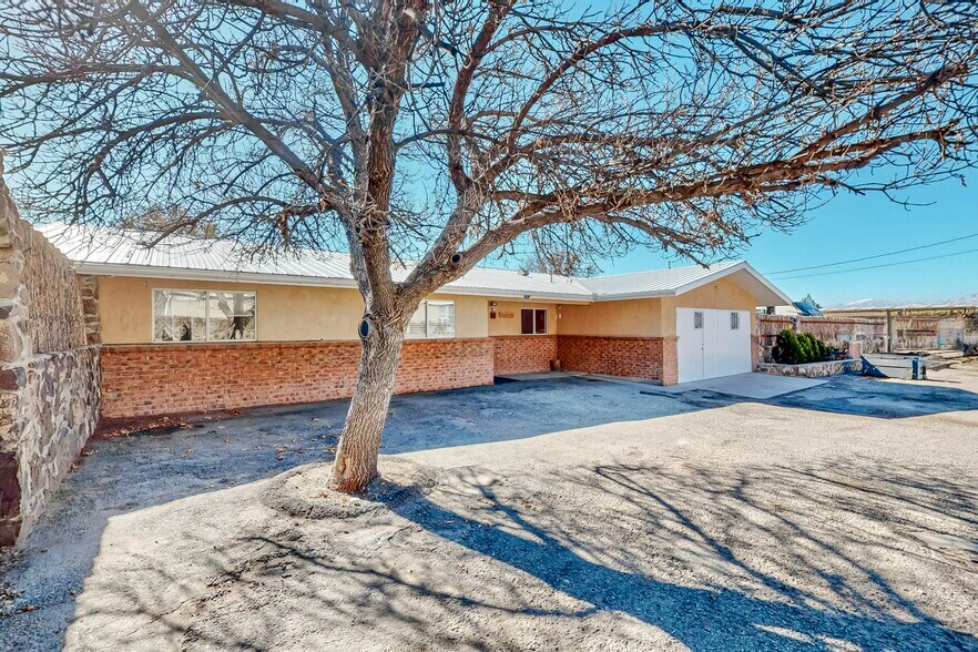 More Photos Of 2116 N Riverside Dr, Espanola Manufactured Housing Mobile Home Park For Sale