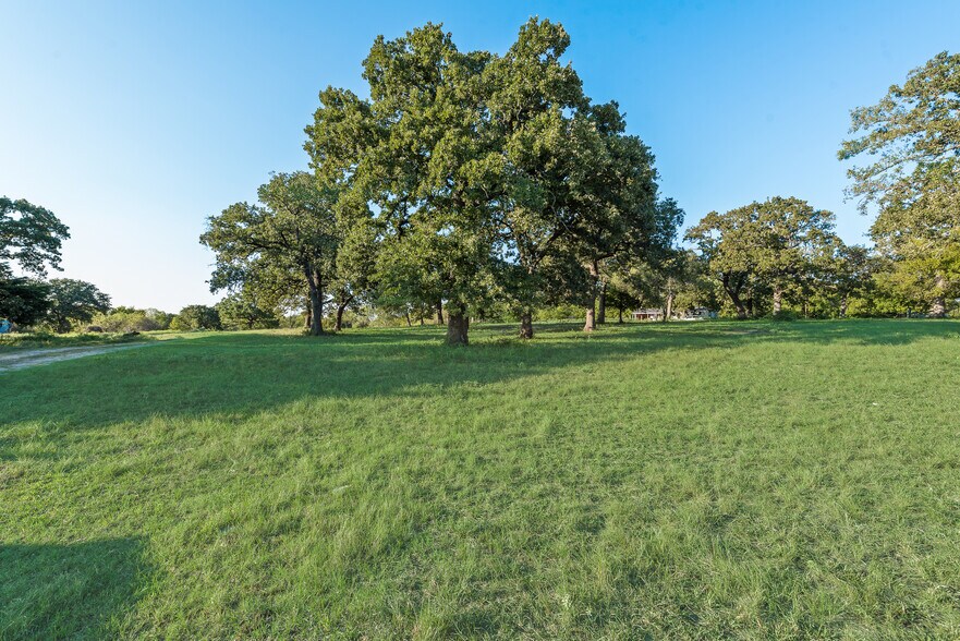 More Photos Of 749 Stacks Rd, Ennis Land For Sale