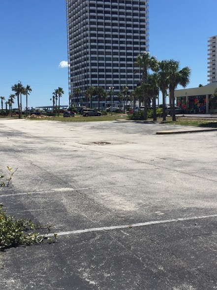 More Photos Of 2743 N Atlantic Ave, Daytona Beach Land For Lease