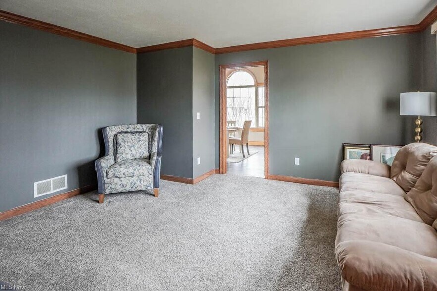 More Photos Of 11316 Cleveland Ave NW, Uniontown Office Residential For Sale