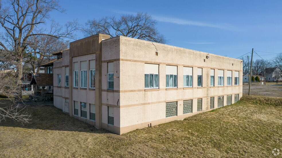 Primary Photo Of 46006 Woodward Ave, Pontiac Lodge Meeting Hall For Sale