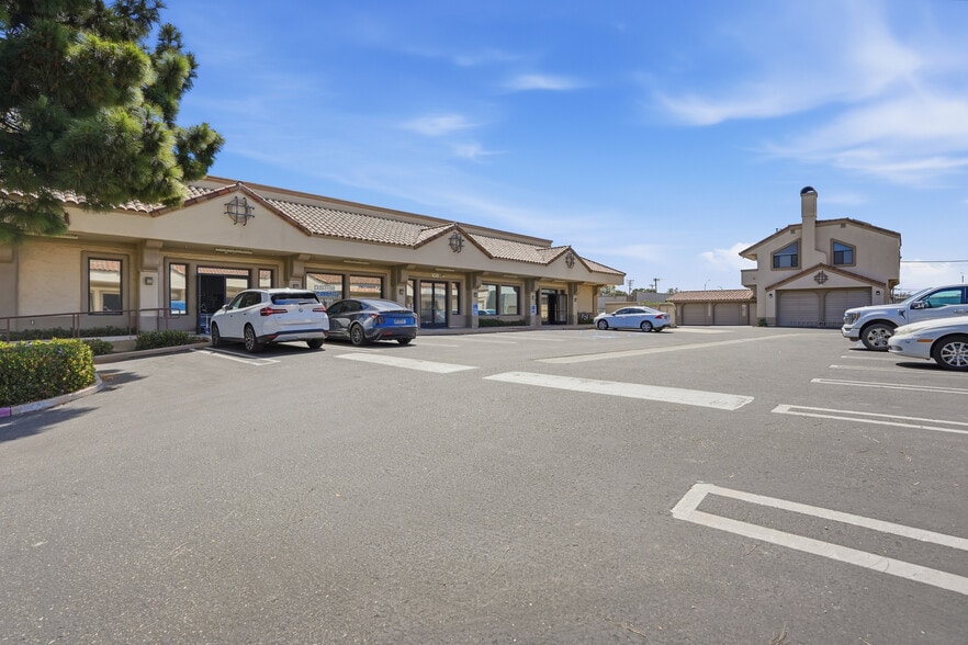 More Photos Of , Santa Maria General Retail For Sale