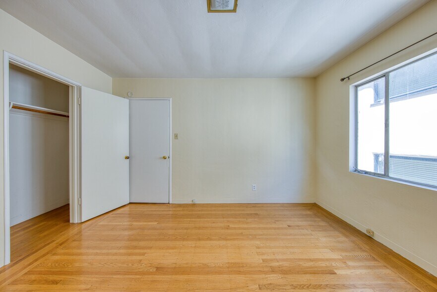 More Photos Of 410 Merritt Ave, Oakland Apartments For Sale