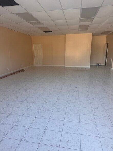 More Photos Of 1515 Main St, Southaven General Retail For Lease