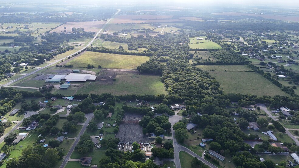 More Photos Of 1003 FM664 Ferris, TX, Red Oak Office For Sale