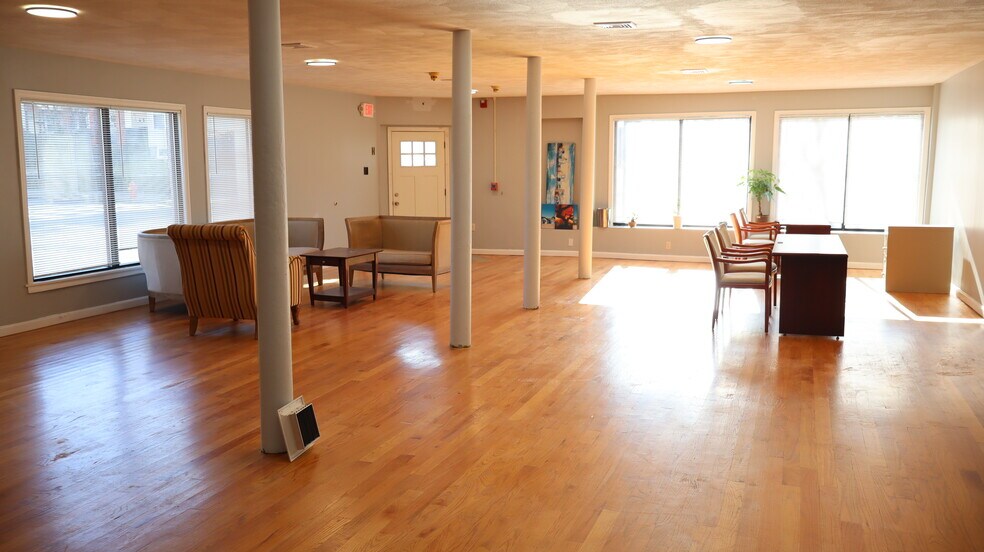 More Photos Of 95 Medford St, Malden Apartments For Sale