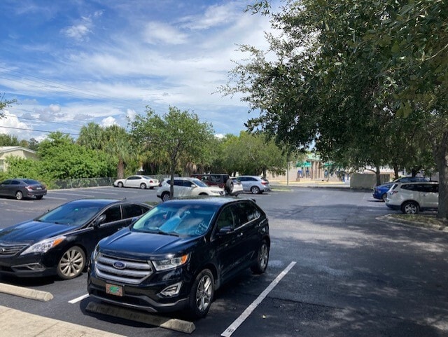 More Photos Of 4811 W Gandy Blvd, Tampa Storefront Retail Office For Lease
