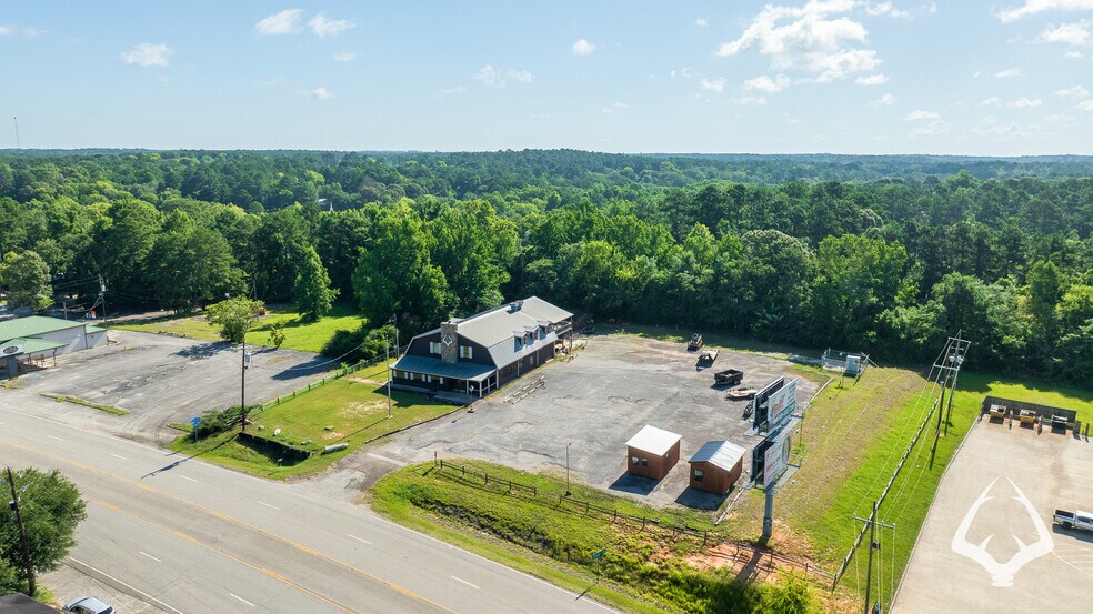 More Photos Of 205 N Wheeler Rd, Colmesneil Office For Sale