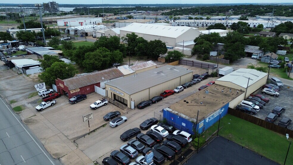 More Photos Of 5928 E Lancaster Ave, Fort Worth Freestanding For Lease