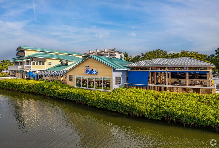 More Photos Of 1001 Riverside Dr, Palmetto Office For Lease