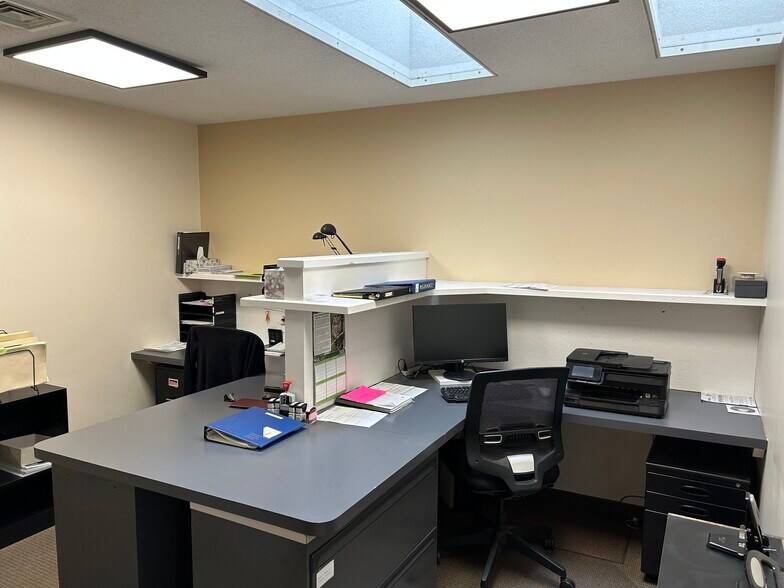 More Photos Of 475 School St, Marshfield Medical For Sale